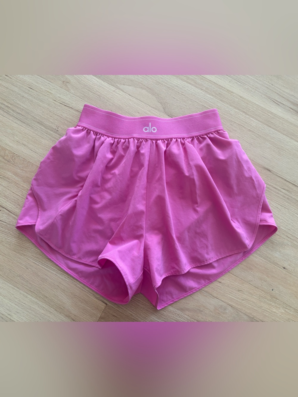 Alo Yoga Paradise Pink Match Point Short